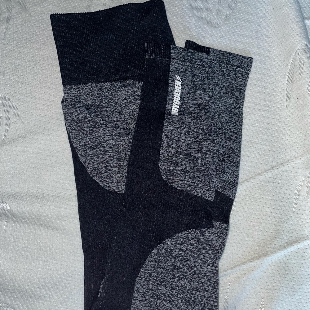 Doyoueven Seamless Leggings